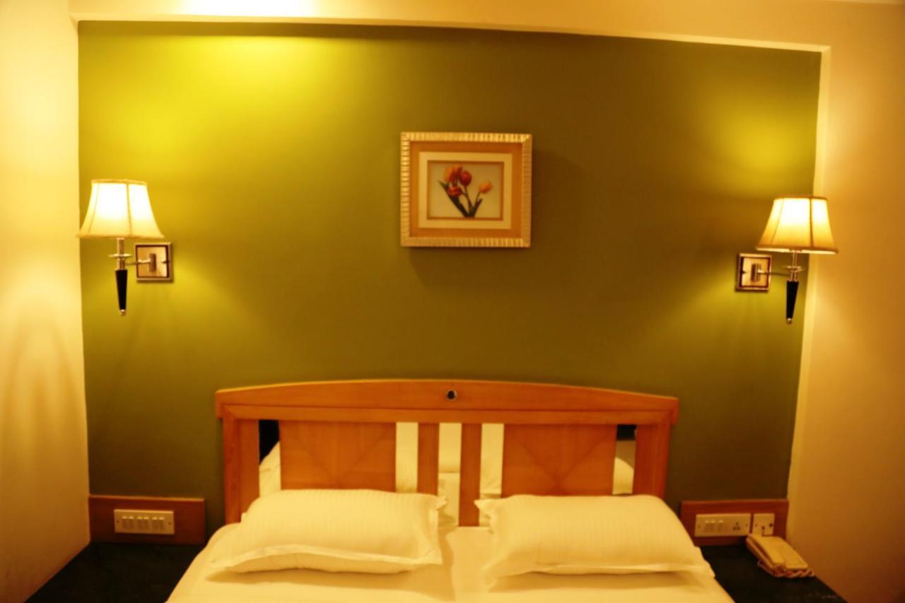 Hotel Dr Rajkumar International Bangalore Exterior photo